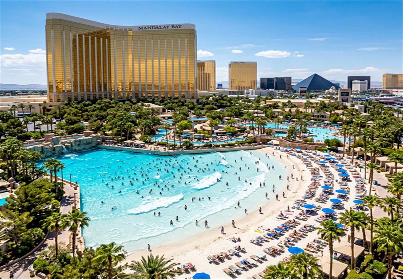 Mandalay Bay Beach Pool and Wave Pool