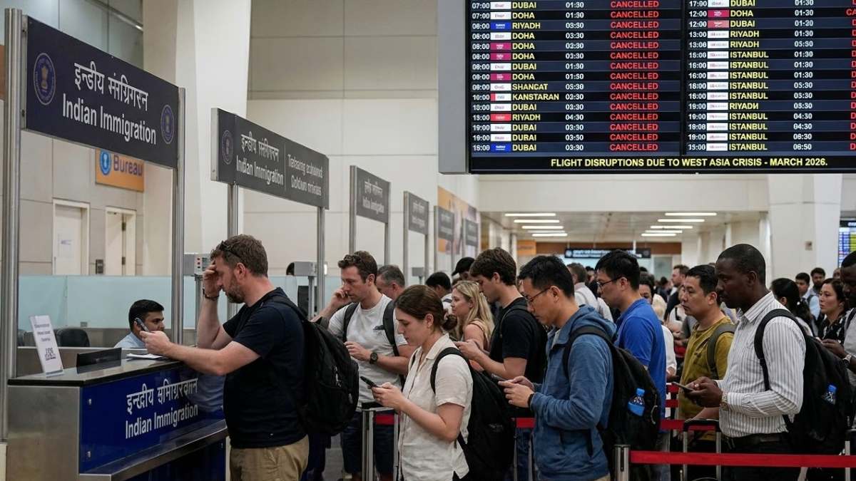 India Grants 30-Day Visa Extension, Waives Penalties for West Asia Stranded Travelers