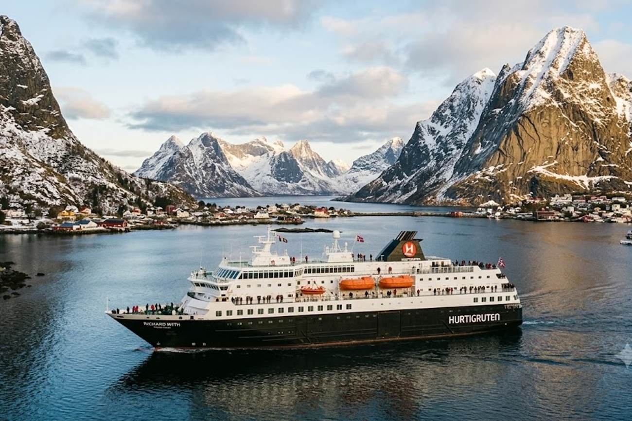 Hurtigruten Expands Loyalty Benefits With Discounts On Norwegian Coast Cruises