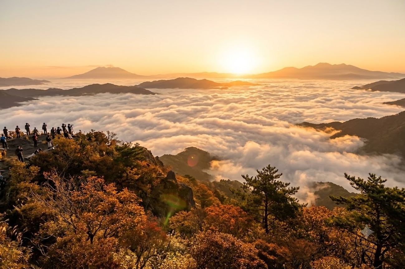 Japan’s Kagoshima Sea of Clouds Turns Yusui Sunrise Into a Golden Autumn Travel Spectacle