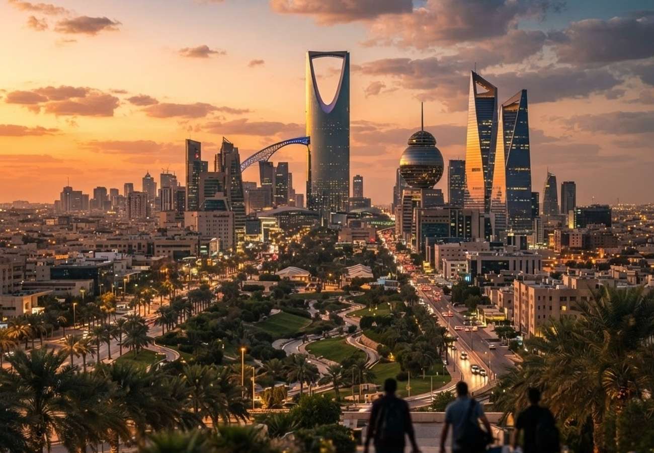 Modern skyline of Saudi Arabia representing Vision 2030 tourism growth