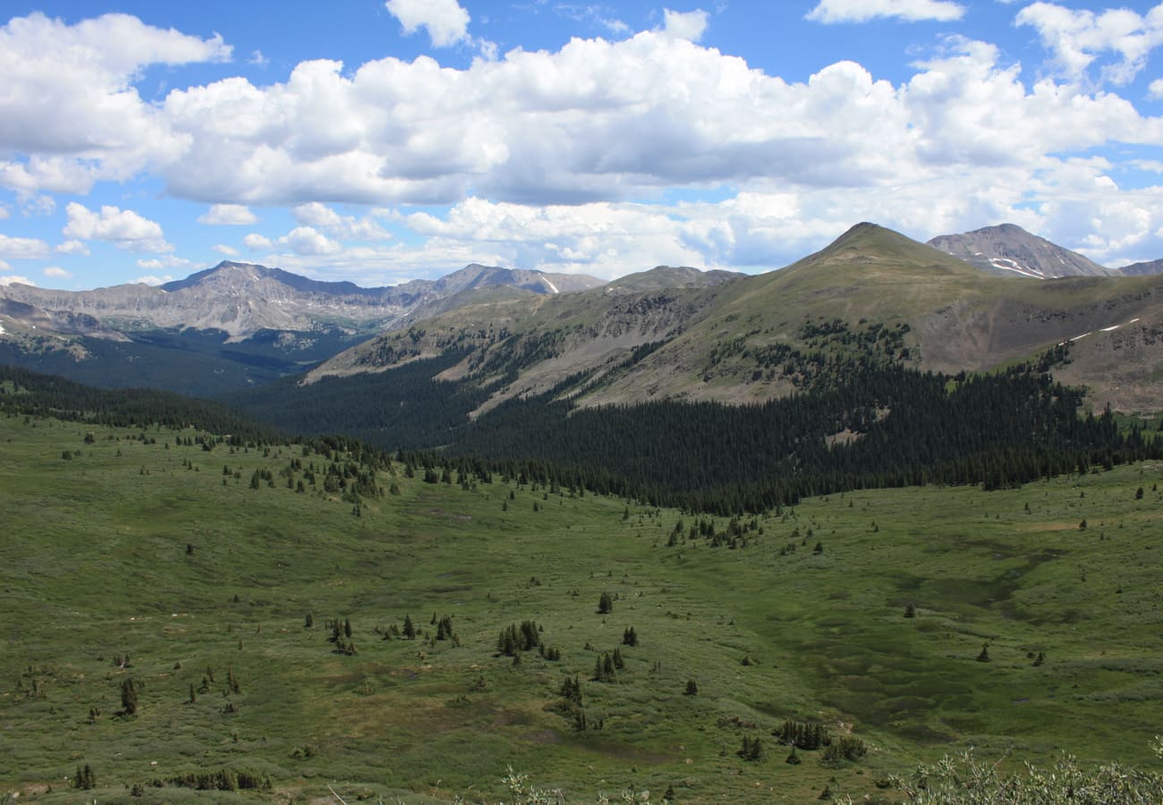 Panoramic view of the Collegiate Peaks mountain range from Cottonwood Pass in Colorado