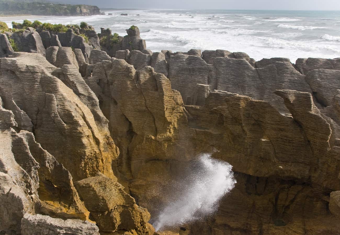 Limestone pancake rock formations and surge pools at Punakaiki on the West Coast