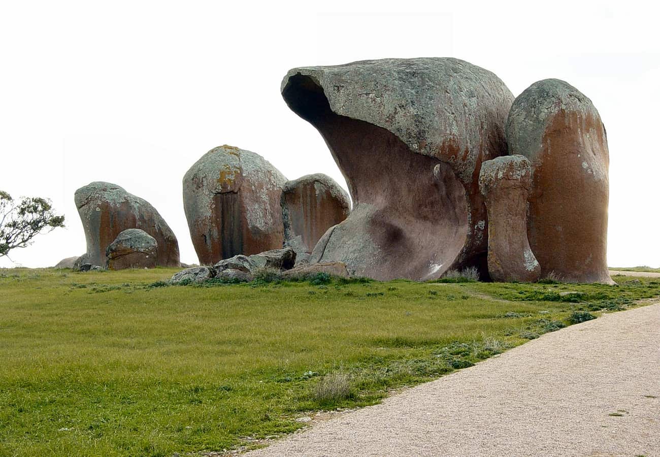 Giant weathered pink granite inselberg boulders of Murphy's Haystacks