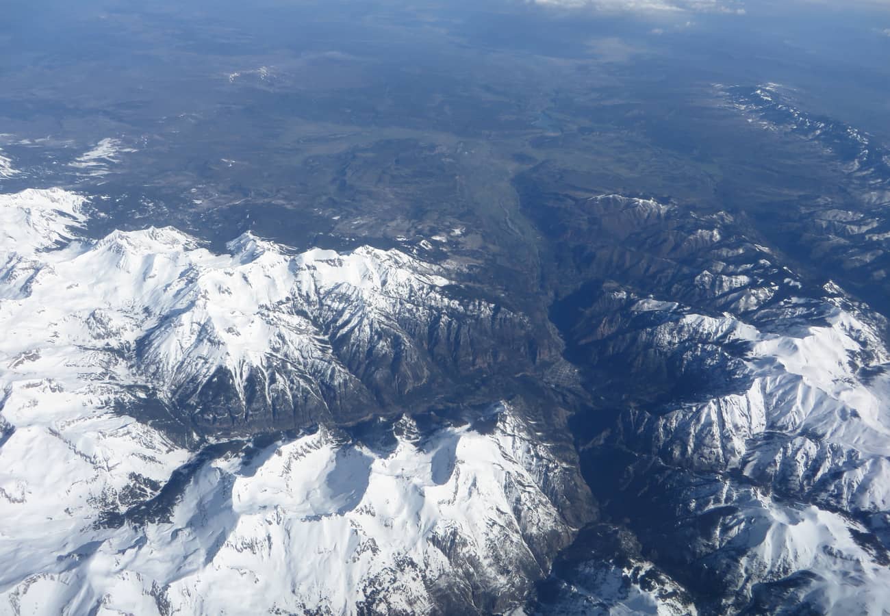 10 Best Rocky Mountain Road Trips (Reddit Routes 2026)