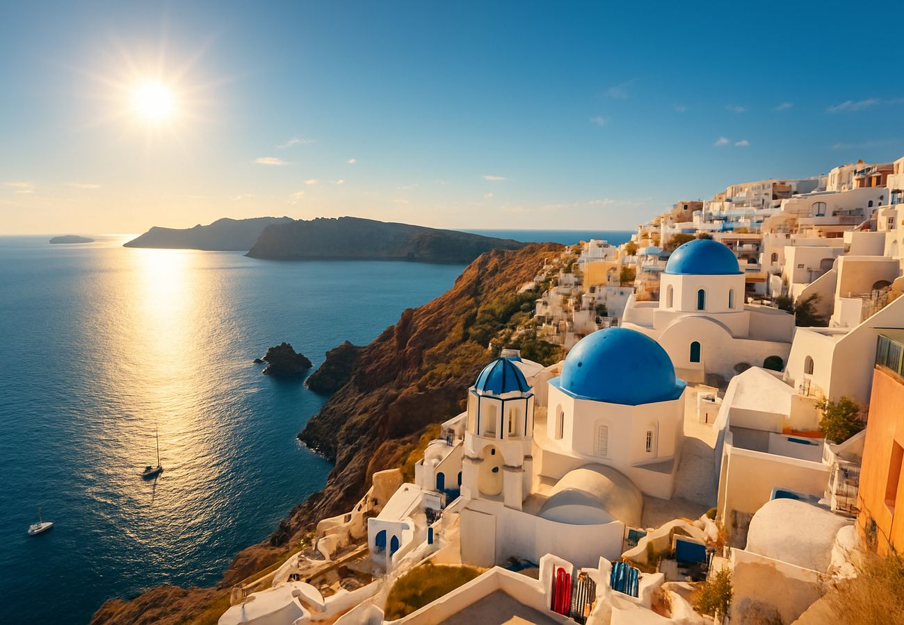 Greece Bracing for Record May Heatwave as Athens, Santorini, and Mykonos Temperatures Surge to 31°C Amid Global Energy Crisis and Strait of Hormuz Tensions: How Mediterranean Tourism Navigates US-Iran Conflict Volatility and Sahara Dust Storms
