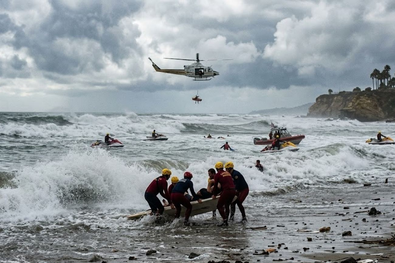 Hurricane Marie Triggers High Surf Warnings and Mass Rescues Along Southern California Coast