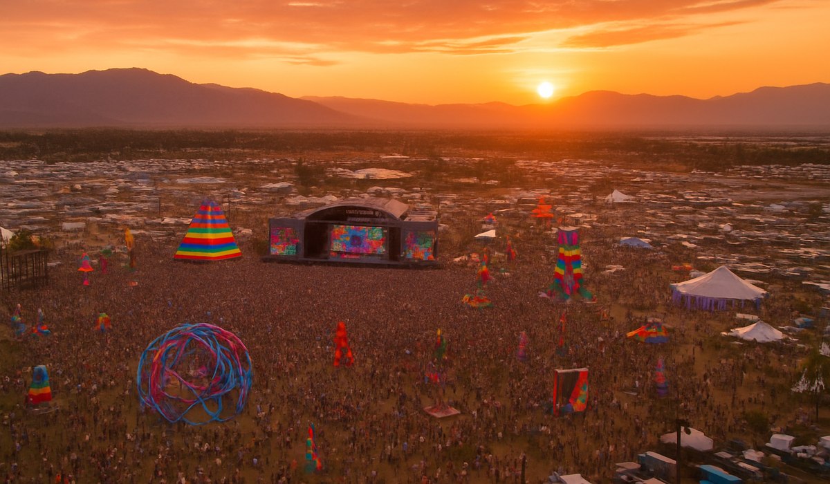 Weekend Travel Surges as Coachella 2026 Floods Desert Economy