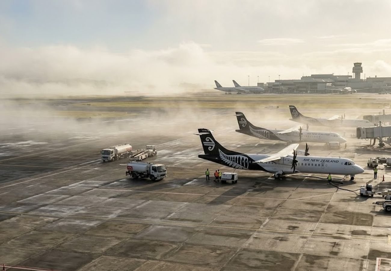 Auckland Airport Fog Restrictions Lift After 42 Flights Disrupted on August 26 2026